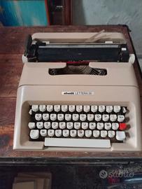 arredamento macchina da scrivere 