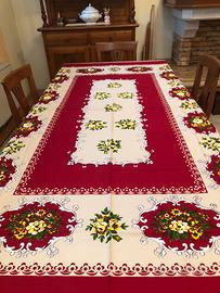 Copritavolo borgogna e beige stampa a fiori