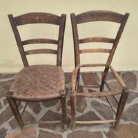due sedie rustiche da restaurare
