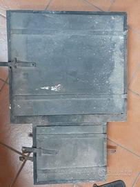 Sportello in ferro per barbecue