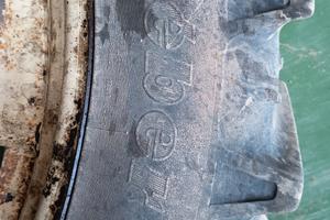 Due ruote 270/95 R48 per trattori Fiat 