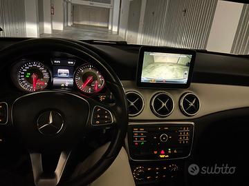 Mercedes GLA 220