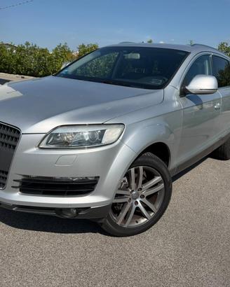 Audi Q7 3.0 tdi