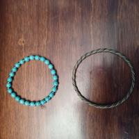 Coppia di braccialetti vintage