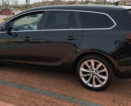 OPEL Astra 4ª serie - 2012