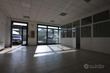 NEGOZIO A GRANAROLO DELL'EMILIA