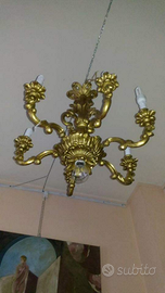 Lampadario in legno dorato