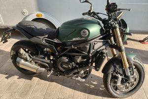 Benelli leoncino800