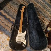 chitarra elettrica Fender Squier anniversario 