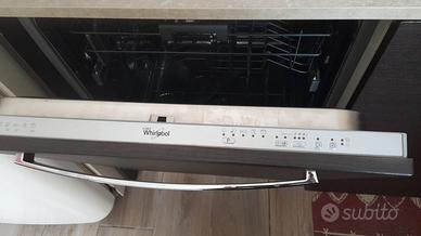 Lavastoviglie Whirlpool 