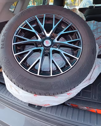 Cerchi Auto con gomme Nexen 225/60 R17 