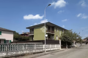 3 LOCALI A CHIEVE