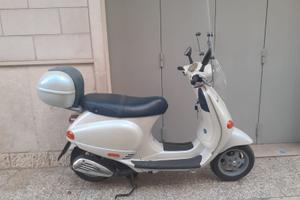 Vespa ET4 125