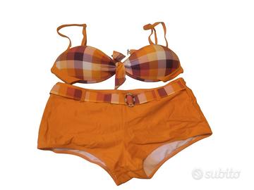 bikini con pantaloncino