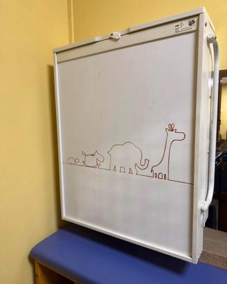 Fascatoio pieghevole a muro