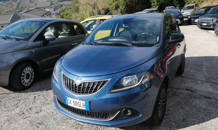 Lancia Ypsilon 1.2 69 CV 5 P GPL Gold