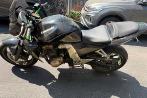 Kawasaki z750 anno 2006
