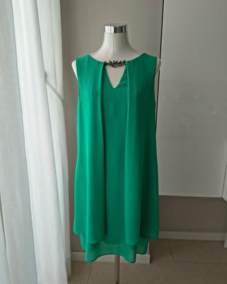 abito elegante con veli 