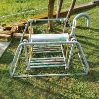 dondolo e altalena antica