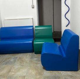 Set divanetto e poltroncine da catalogo Borgione