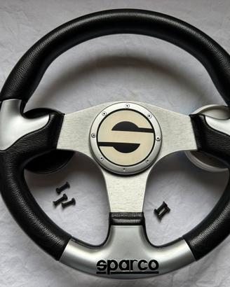 Volante sportivo Sparco completo di clacson