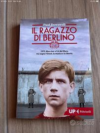 Il ragazzo di Berlino, Paul Dowswell