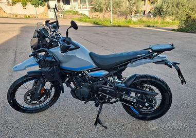 Royal Enfield Himalayan  450.