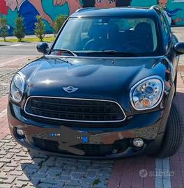 Mini countryman con motore rifatto con fattura
