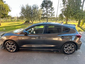 Ford focus st line