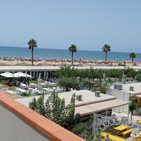 Donnalucata centro, frontemare,3vaniletto, 6 posti