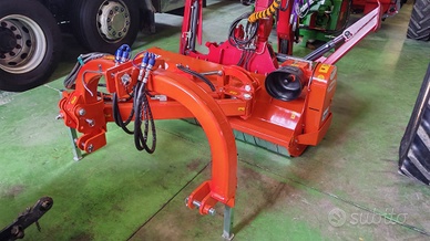 Trattore trincia / fossi