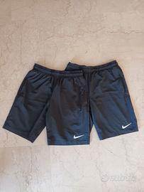 Lotto 2 pantaloncini Nike Dri-Fit neri con tasche