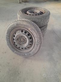 Cerchi e gomme 195/65/15