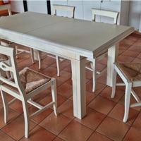 Tavolo Pranzo Allungabile Stile Rustico con sedie