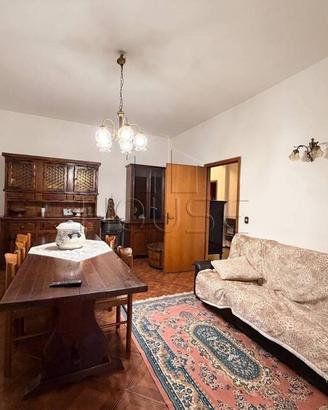 Appartamento di 119 m² con 4 locali e posto auto a