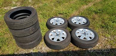 4+4 RUOTE CERCHI GOMME NOKIAN LANCIA Y 185/60 R14