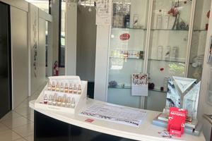 Vendita di immobile e attività di estetica/unghie