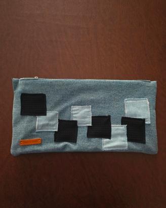 Pochette / portatrucchi / astuccio