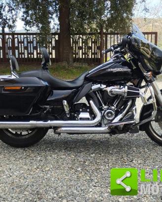 HARLEY-DAVIDSON FLHX Street Glide Touring Street