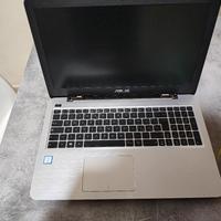 Asus X556UA i5 7a generazione 12 GB ram