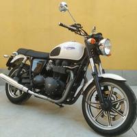 Triumph bonneville