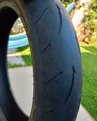 gomma moto