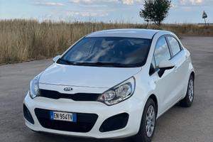 Kia Rio 1.1 2013