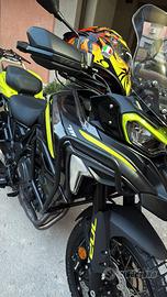 Nuovo trk 702 limited con tris valigie incluse