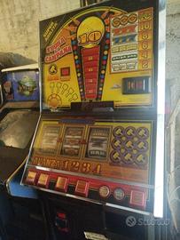 slot machine elettromeccanica funzionante