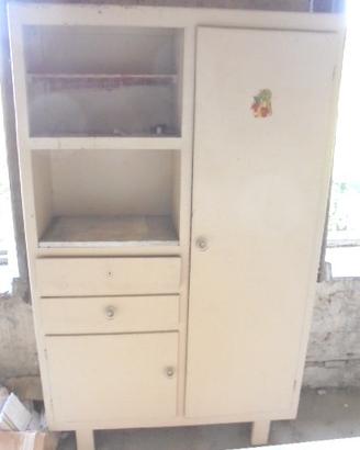 Mobile vintage mettitutto