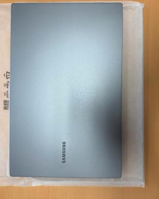Samsung Galaxy book4 i3-15,6" FHD NUOVO SIGILLATO