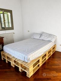 Base letto una piazza e ½ in pallet