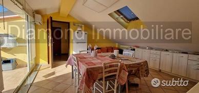 Appartamento con mansarda e garage a Mascali