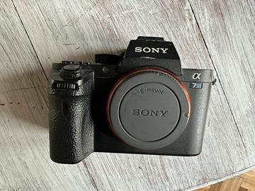Sony a7SII  ILCE-7M2 Reflex (solo corpo)